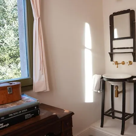 La Torre Casa Modernista Allotjament i esmorzar 3*