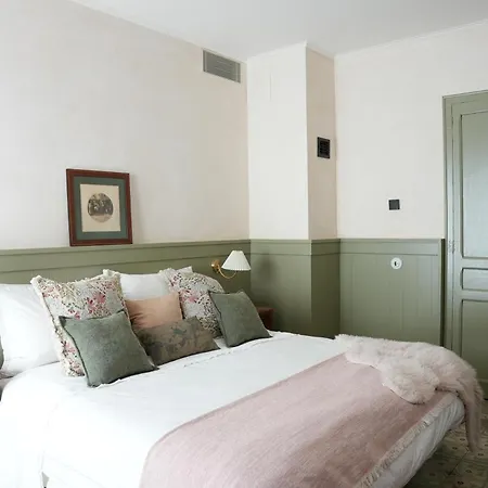 La Torre Casa Modernista Allotjament i esmorzar